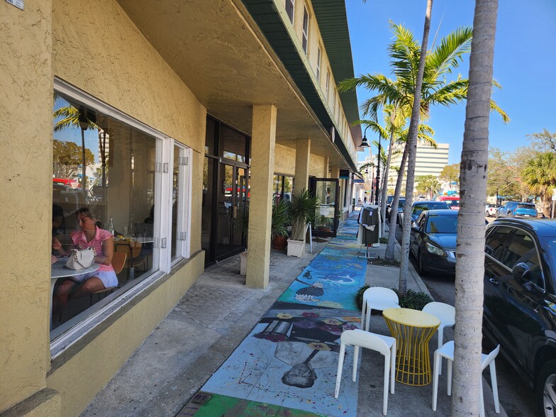 Primary Photo Of 534-538 S Pineapple Ave, Sarasota Storefront Retail Office For Lease