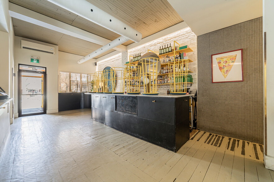 More Photos Of 5090-5092 St Notre-Dame O, Montréal General Retail For Sale