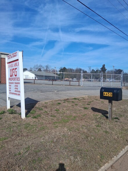 More Photos Of 4459 Broadway, Macon Distribution For Sale