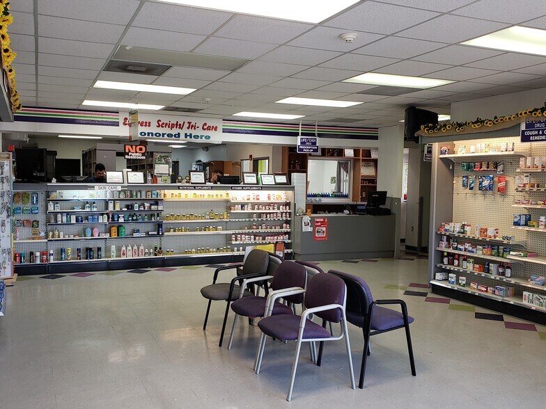 More Photos Of 1623 W Pecan Blvd, McAllen Storefront Retail Office For Lease