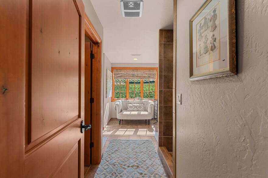 More Photos Of 250 Karma Kanyon Dr, Chelan Winery Vineyard For Sale