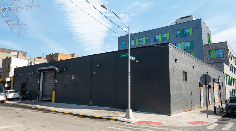Primary Photo Of 452 Concord Ave, Bronx Warehouse For Lease