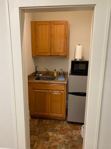 More Photos Of 795 Merrimon Ave, Asheville Freestanding For Lease