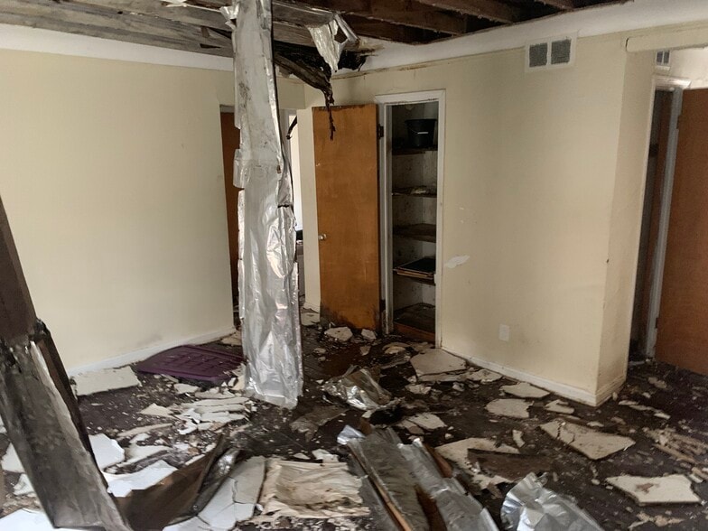 More Photos Of 2521 Noble Rd, Cleveland Heights Apartments For Sale