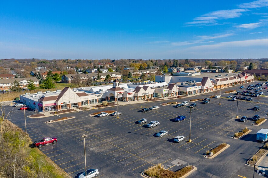 More Photos Of N112W15800 Mequon Rd, Germantown Unknown For Lease