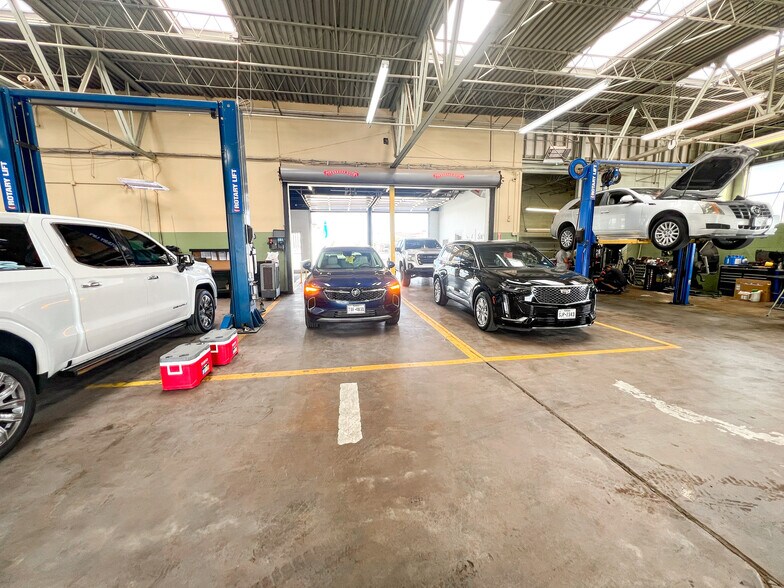 More Photos Of 3205 W Wall St, Midland Auto Dealership For Sale