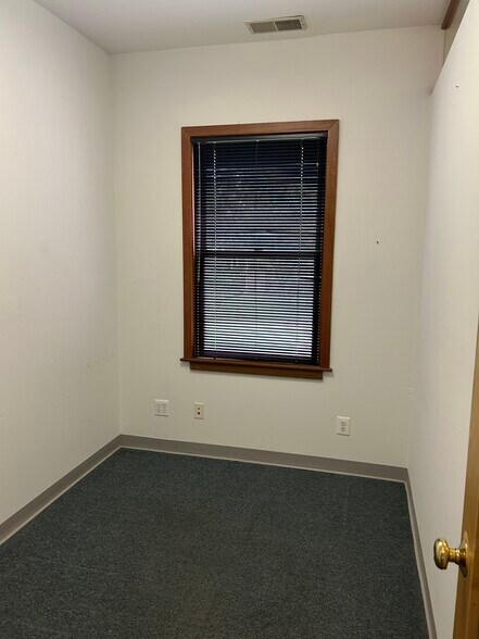 More Photos Of 83 Chestnut Rd, Paoli Office For Lease