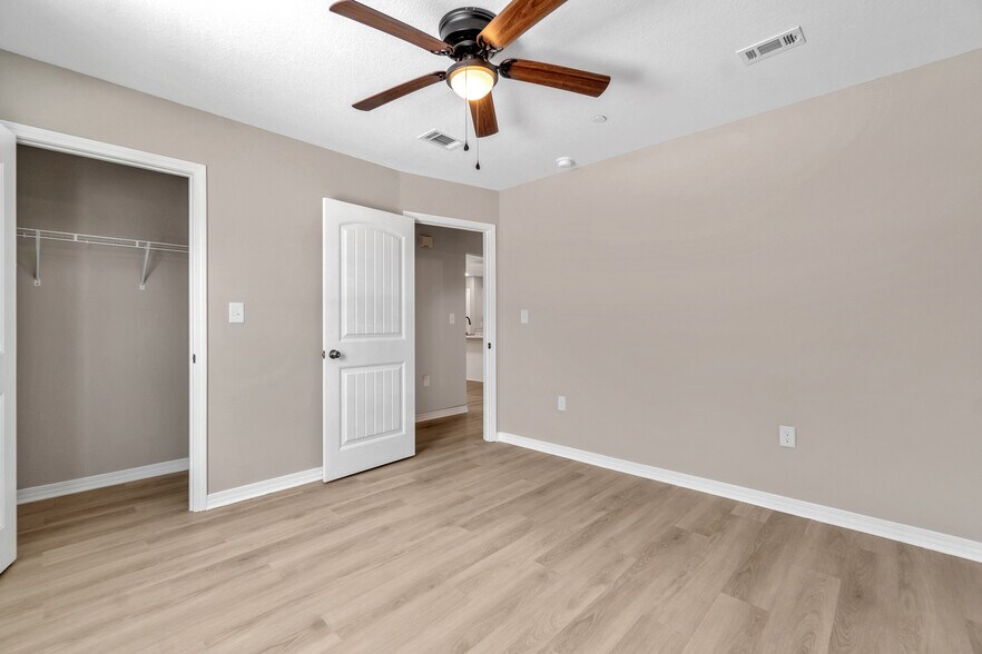 More Photos Of 50 Fulton Ave, Pensacola Apartments For Sale