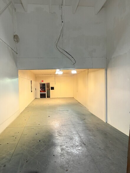 More Photos Of 2781 Vista Pky, West Palm Beach Light Manufacturing For Lease