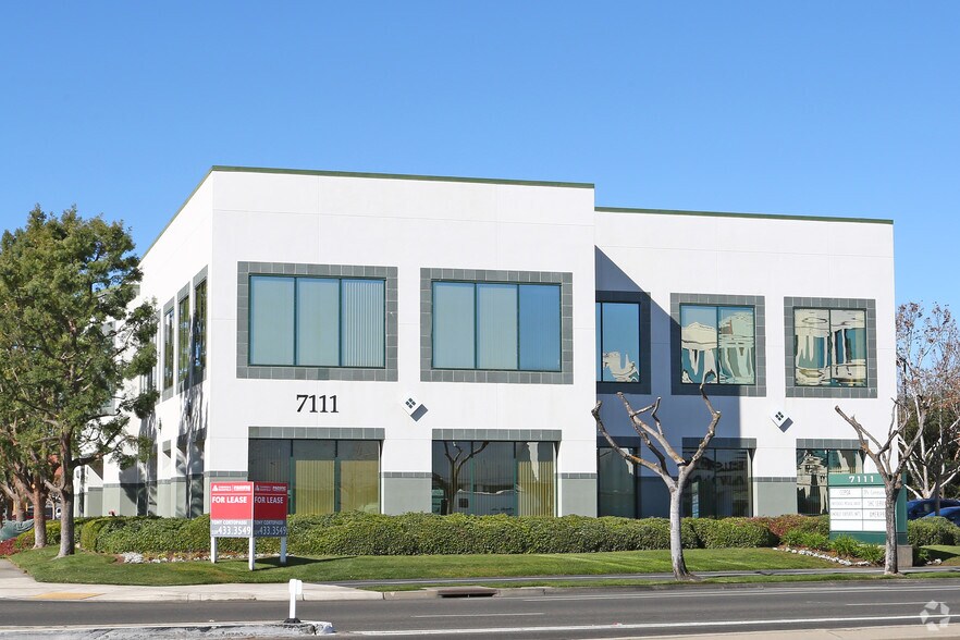 More Photos Of 7111 N Fresno St, Fresno Office For Lease