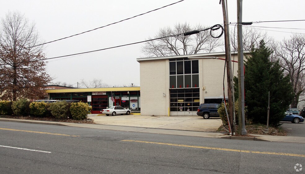 More Photos Of 3435 Washington Blvd, Arlington Auto Repair For Sale