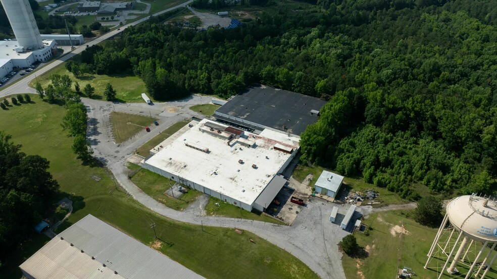More Photos Of 584 Highway 28 S, Abbeville Warehouse For Lease