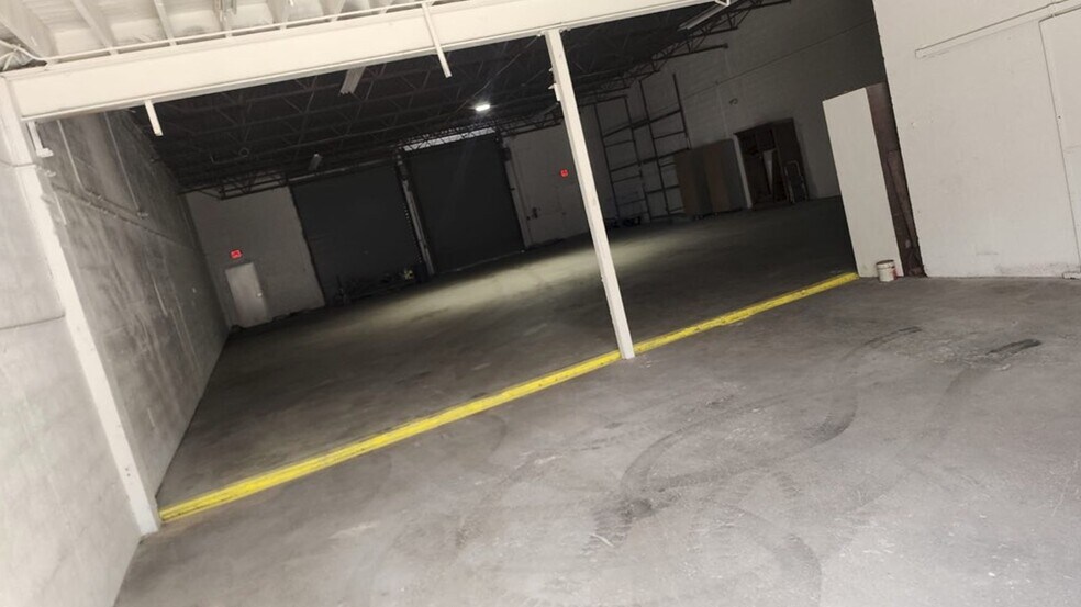 More Photos Of 14040 NW 19th Ave, Opa-locka Industrial For Sale