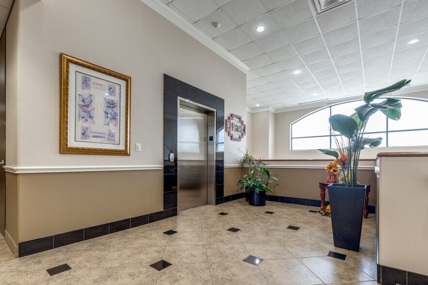 More Photos Of 14521 Old Katy Rd, Houston Unknown For Lease