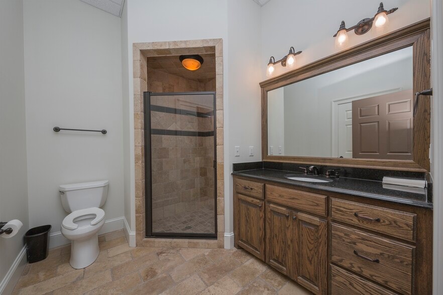 More Photos Of 2461 Tower Dr, Monroe Office For Lease