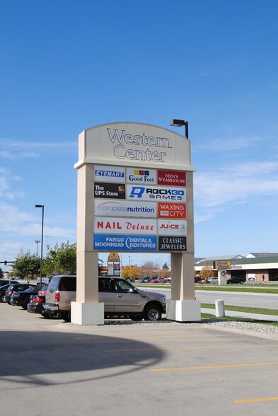 More Photos Of 4302 S 13th Ave, Fargo Storefront For Lease