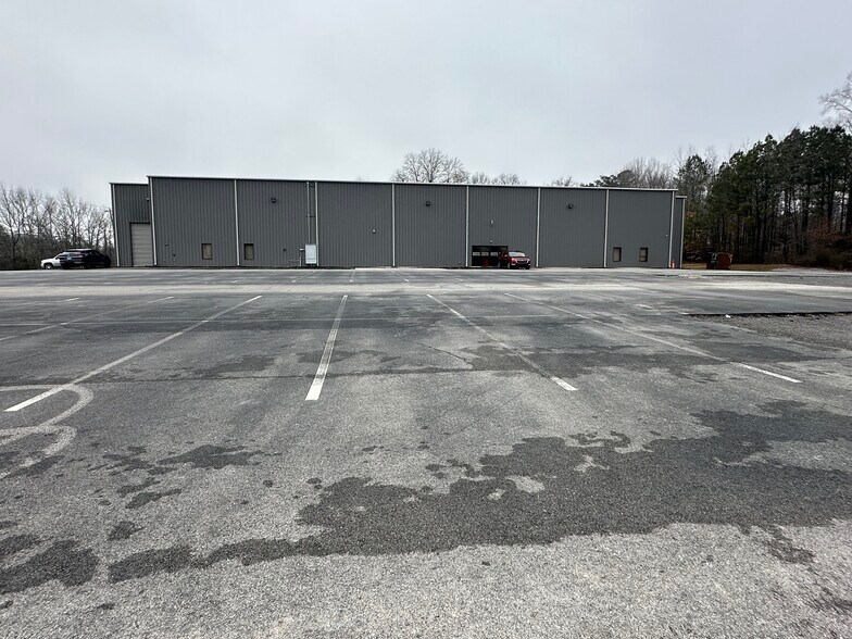 Primary Photo Of 4100 AL Highway 69, Guntersville Sports And Entertainment For Sale