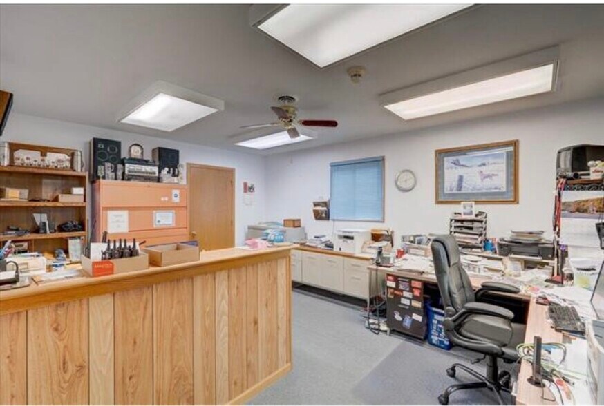 More Photos Of 1800 North St, Prairie Du Sac Flex For Sale