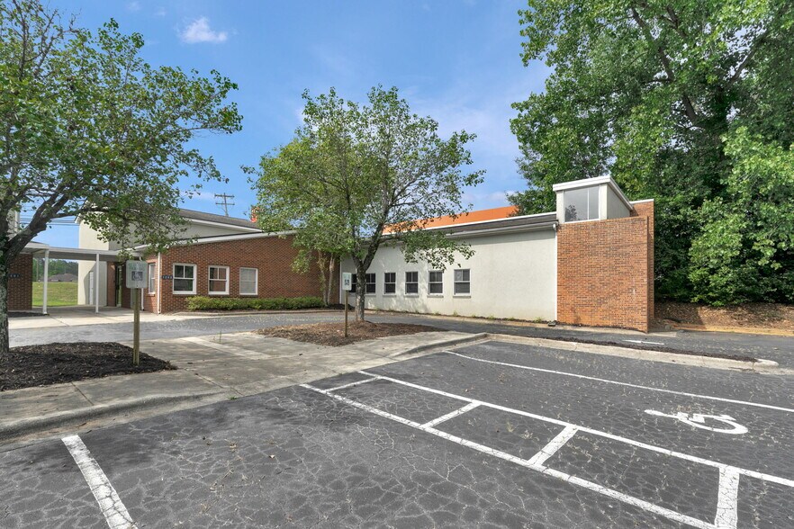 More Photos Of 1201-1203 Colonial Commons Ct, Lancaster Medical For Lease