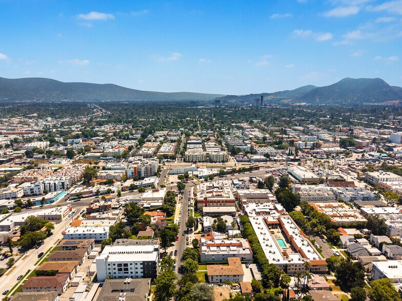 More Photos Of 11130 Huston St, North Hollywood Apartments For Sale