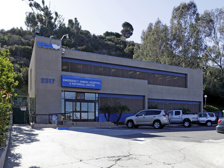 Primary Photo Of 2317 Hotel Cor S, San Diego Veterinarian Kennel For Sale