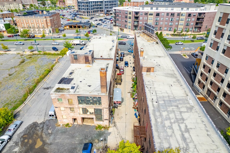 More Photos Of 180 Erie Blvd, Schenectady Office Residential For Sale