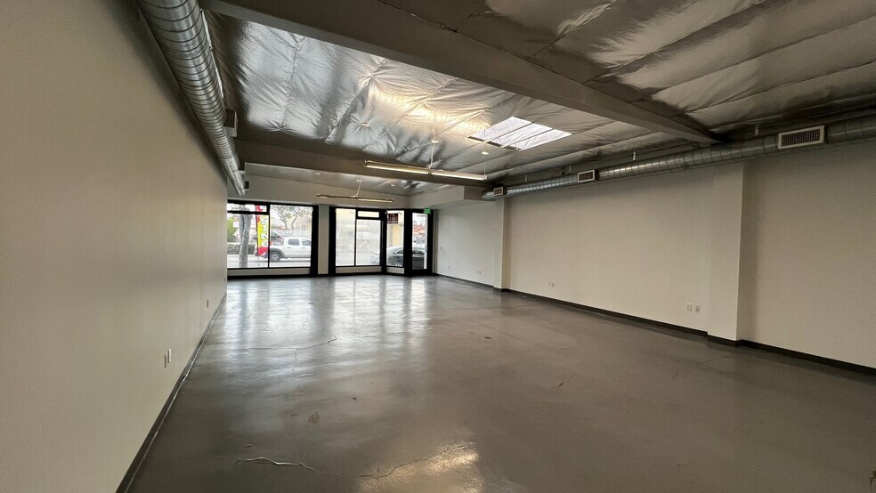More Photos Of 3505 W Beverly Blvd, Montebello Office For Lease