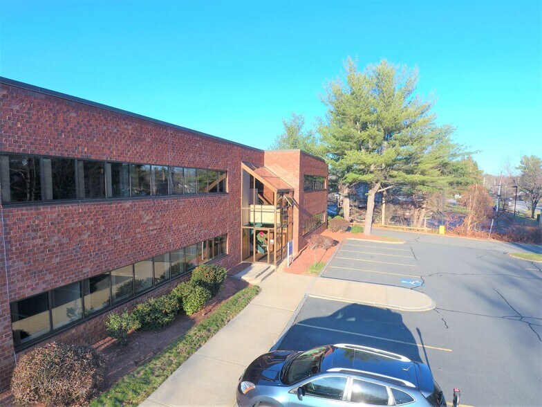 More Photos Of 239 Littleton Rd, Westford Office For Sale