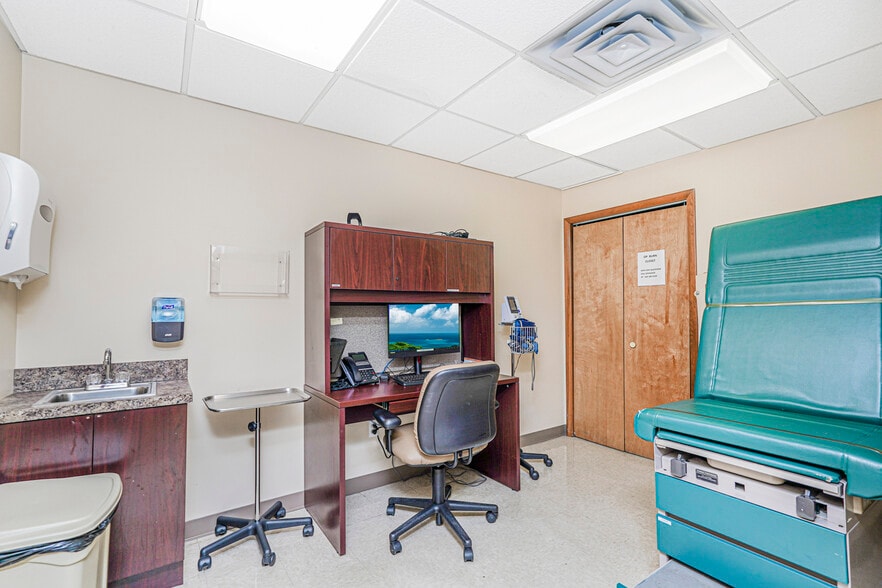 More Photos Of 705 86th St, Brooklyn Office Residential For Sale