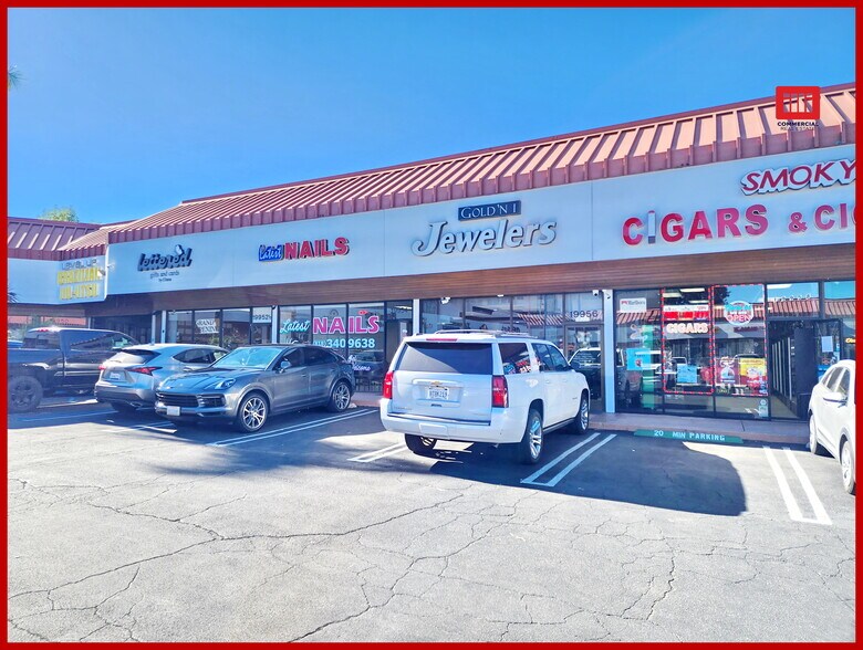 More Photos Of 19930-19960 Ventura Blvd, Woodland Hills Unknown For Lease