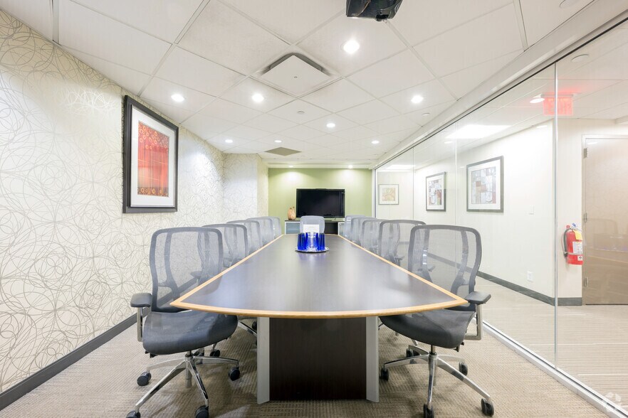 More Photos Of 10 Dorrance St, Providence Coworking Space