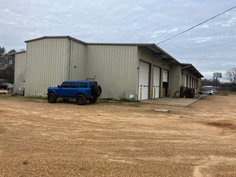 More Photos Of 429 Us-80, Jackson Manufacturing For Lease