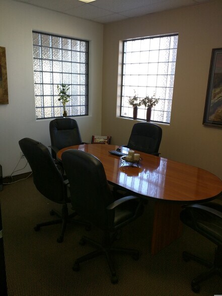 More Photos Of 8867 W Flamingo Rd, Las Vegas Office For Sale