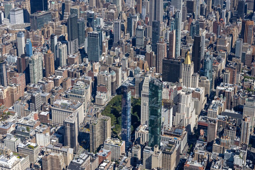 More Photos Of 23 E 22nd St, New York Apartments For Lease