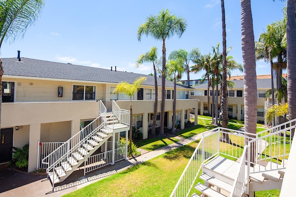 More Photos Of 1518-1536 Rosecrans St, San Diego Apartments For Sale