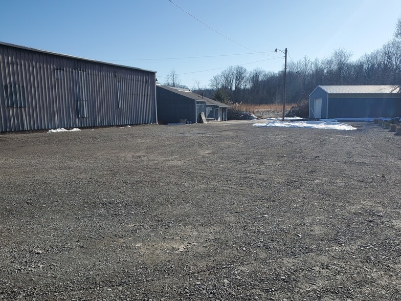 More Photos Of 6550 W Ridge Rd, Erie Warehouse For Lease