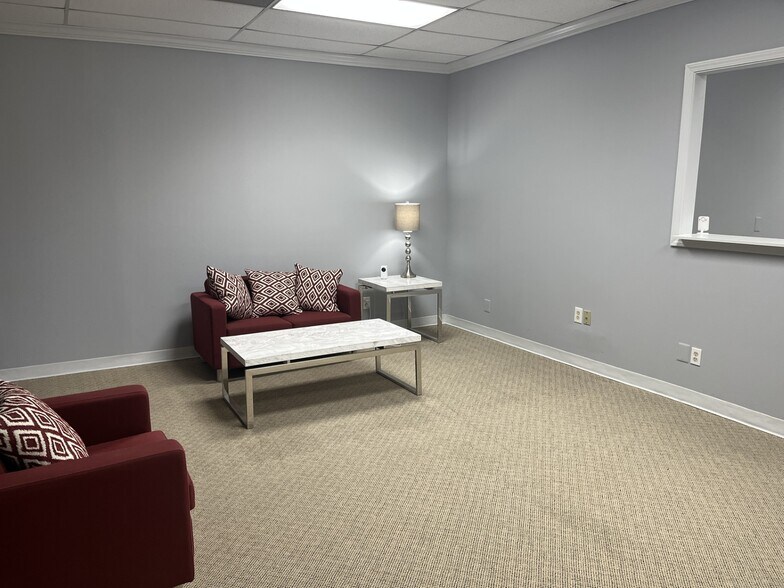 More Photos Of 1230 Johnson Ferry Rd, Marietta Office For Lease