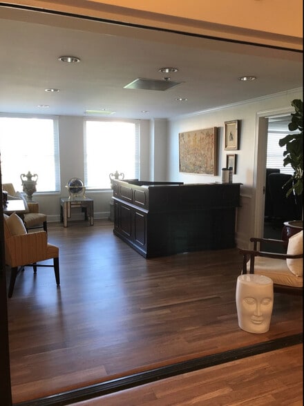 More Photos Of 120 N Congress St, Jackson Apartments For Lease