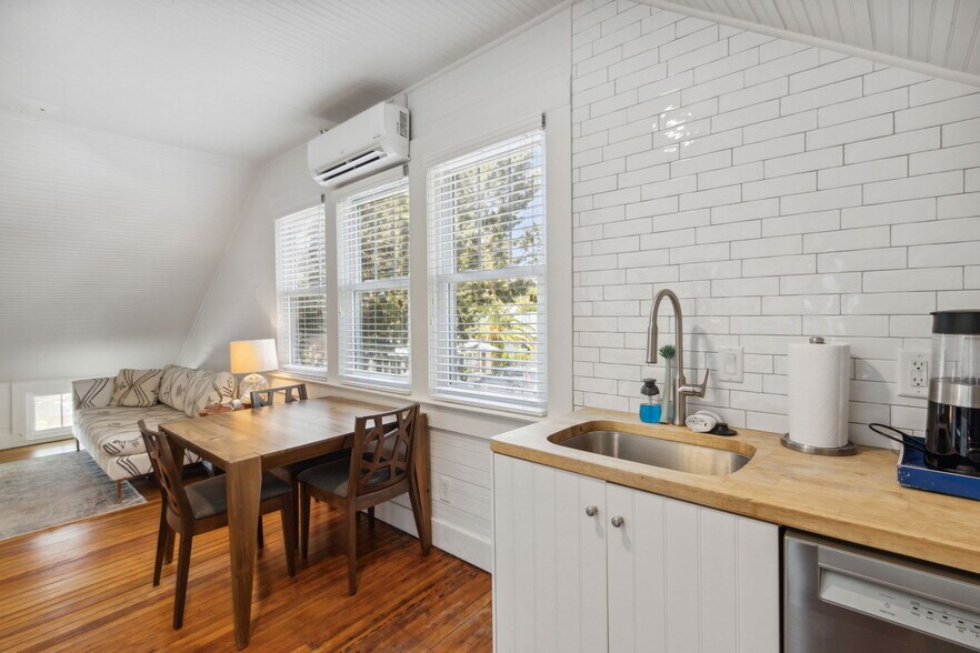 More Photos Of 1103 Ocean Blvd, Saint Simons Island Apartments For Sale