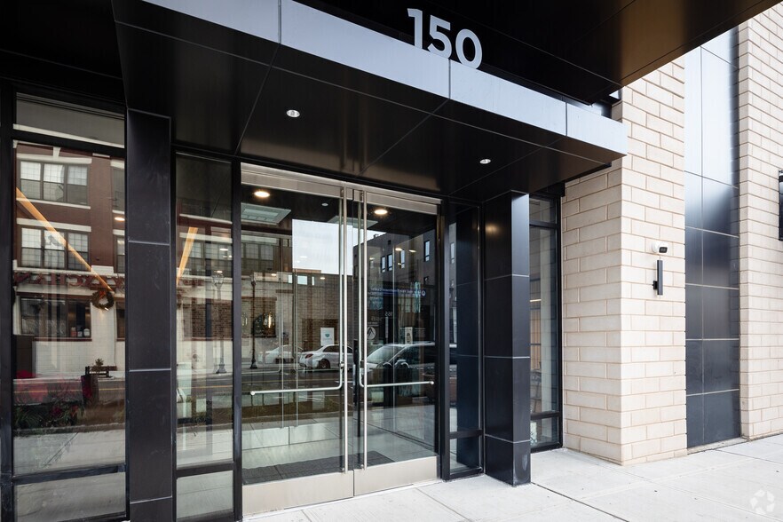 More Photos Of 150 Main St, Hackensack Apartments For Lease