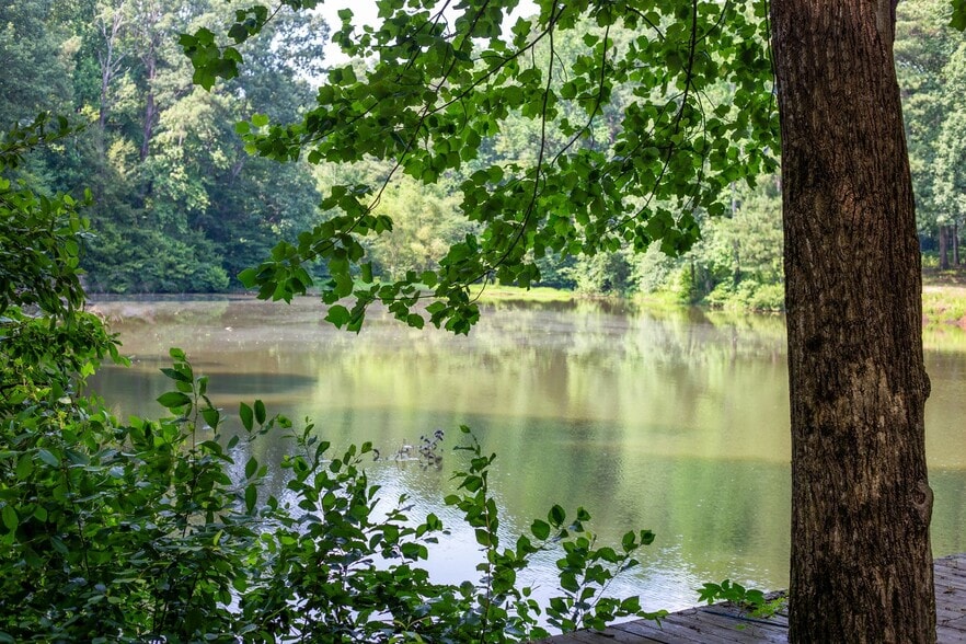 More Photos Of 3350 Greenbriar Pky SW, Atlanta Movie Radio TVStudio For Lease