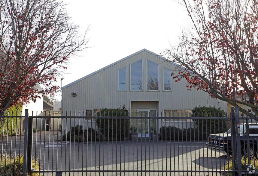 More Photos Of 768 Stewart Ct, Alameda Manufacturing For Lease