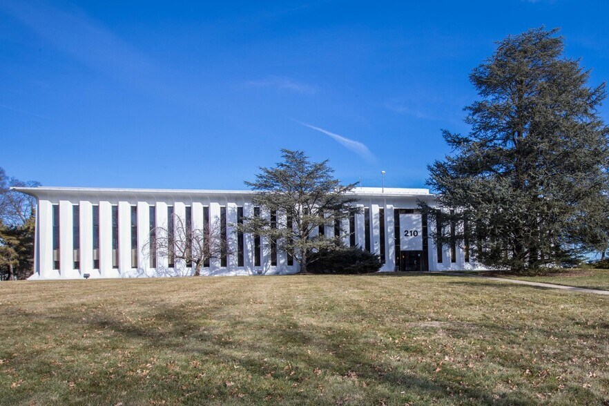 More Photos Of 210 Malapardis Rd, Cedar Knolls Office For Lease
