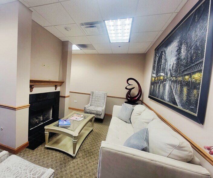 More Photos Of 20635 Abbey Woods Ct N, Frankfort Loft Creative Space For Lease