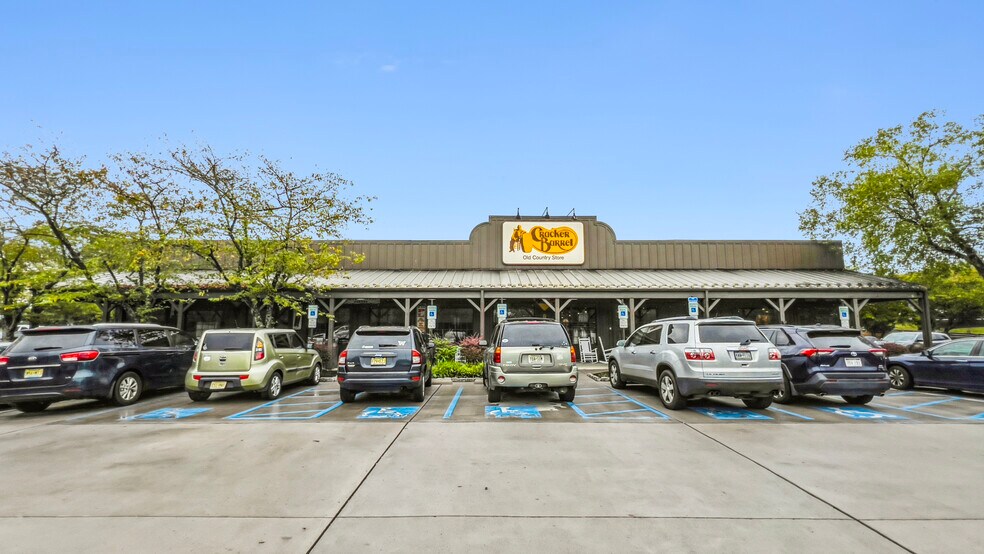 More Photos Of 14 Frontage Rd, Clinton Restaurant For Sale
