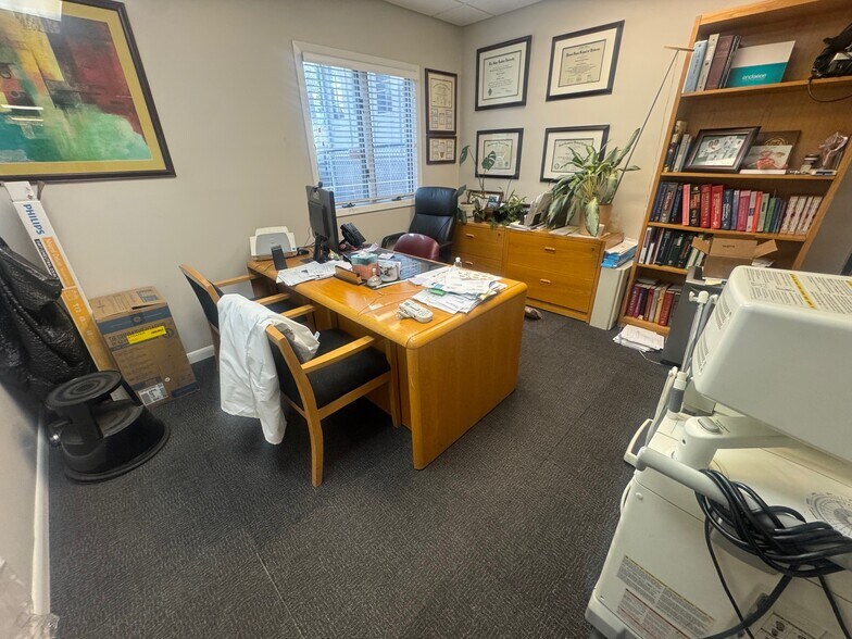 More Photos Of 359 Centre St, Nutley Office For Lease