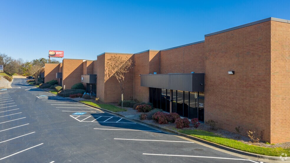 Primary Photo Of 5855 Oakbrook Pky, Norcross Distribution For Lease