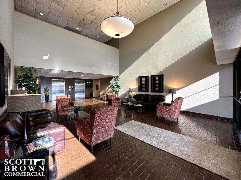 More Photos Of 4401 N Interstate 35, Denton Medical For Lease