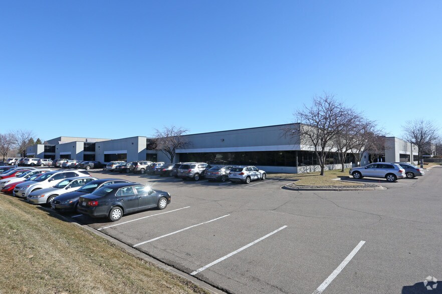 More Photos Of 10120-10140 W 76th St, Eden Prairie Flex For Lease