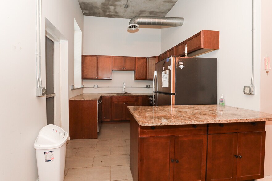 More Photos Of 74 Carroll St, Binghamton Apartments For Sale